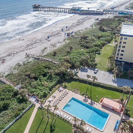 Cocoa Beach Towers Aparthotel Exterior photo