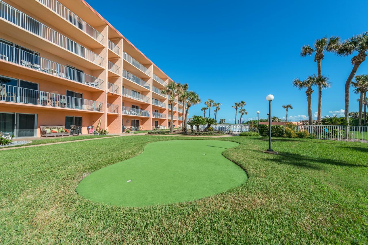 Cocoa Beach Towers Aparthotel Exterior photo